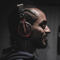 Pioneer studio headphones