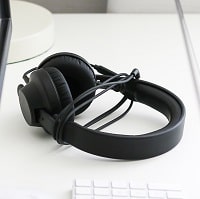 beautiful black wired headphones